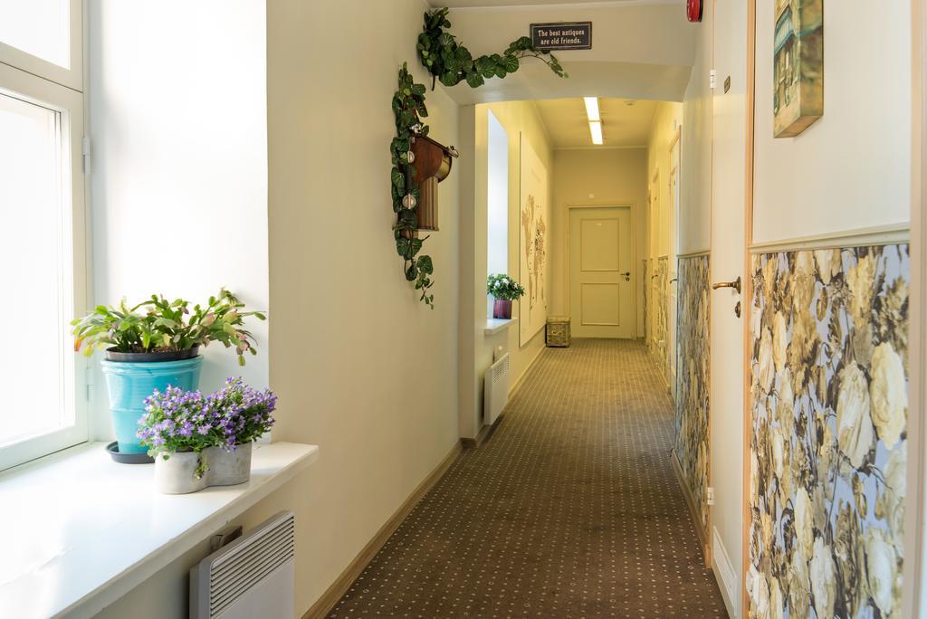 Oldhouse Hostel タリン エクステリア 写真