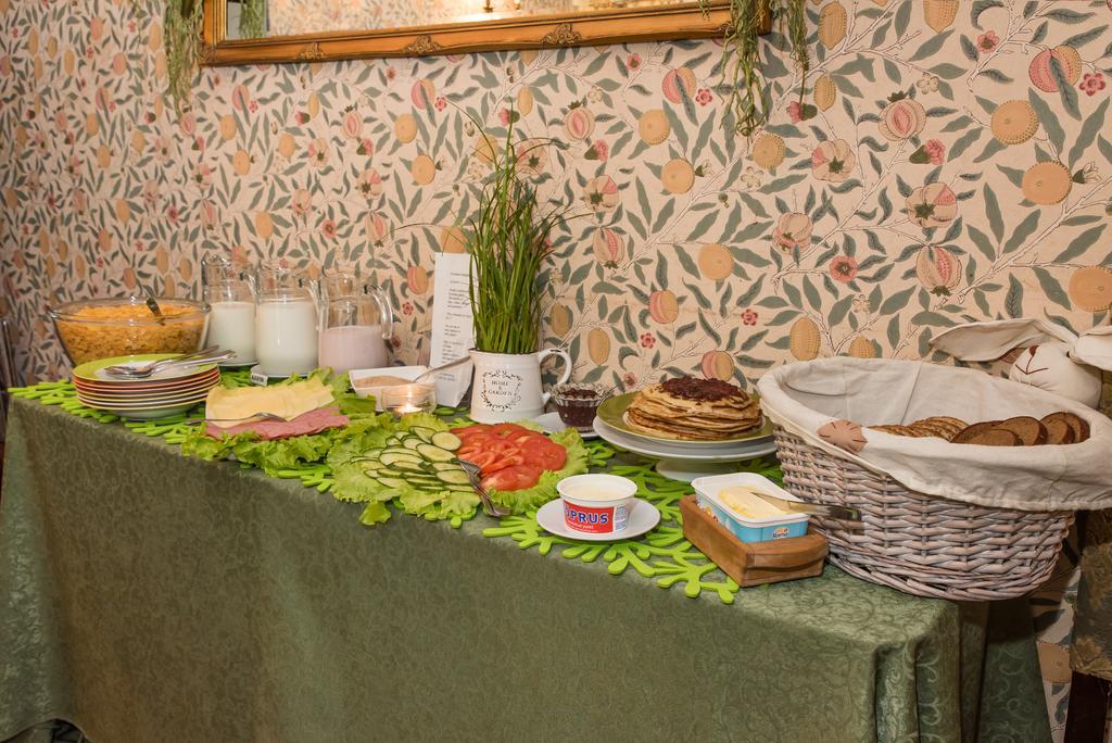 Oldhouse Hostel タリン エクステリア 写真